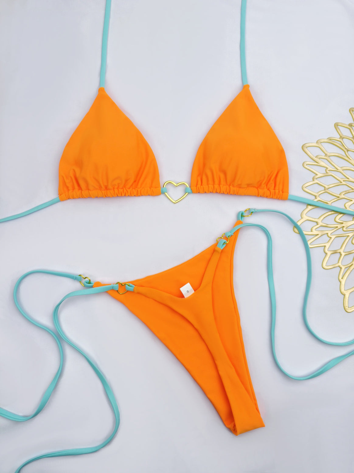 Women’s bikini set with heart-shaped detail and adjustable straps Mune Fashion