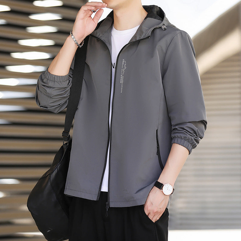 Men's lightweight water-repellent hooded jacket in urban minimal style with zipper Mune Fashion