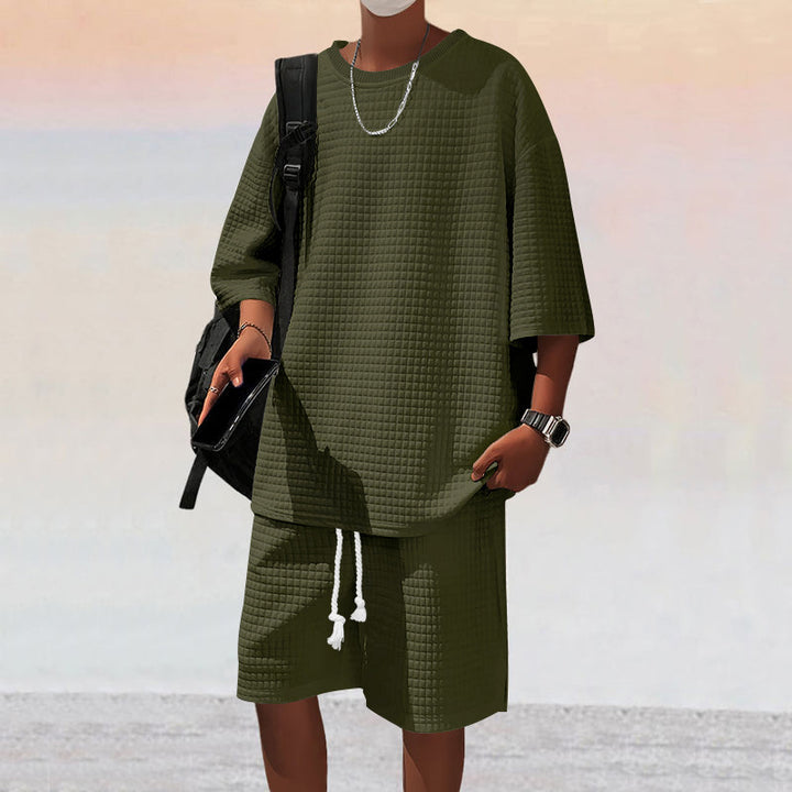 Men's square structure leisure set with oversized round neck shirt and knee-length relax shorts Mune Fashion