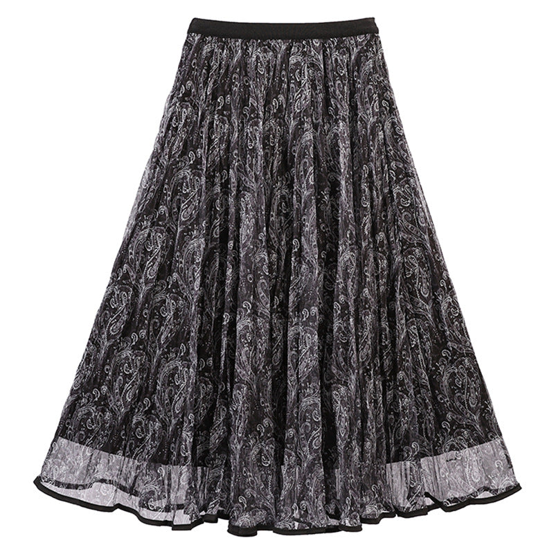 Women's voluminous chiffon circle skirt in paisley motif with elastic waistband Mune Fashion