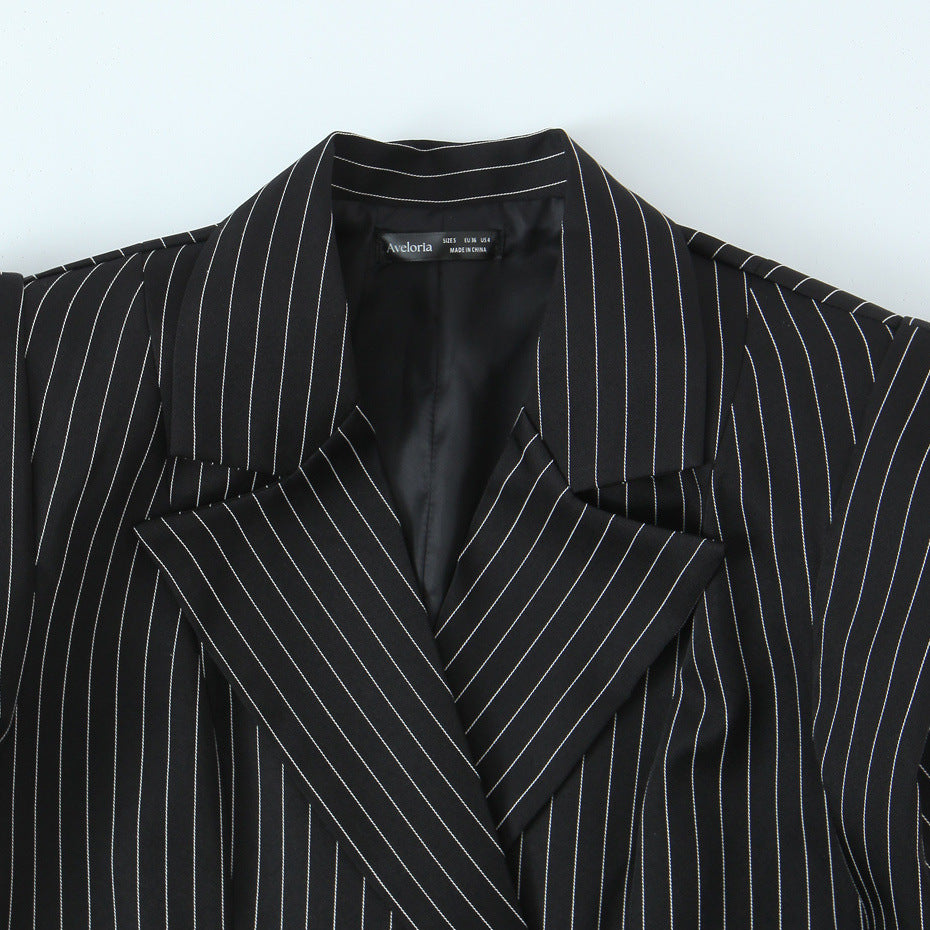 Women Double-breasted Oversized Blazer with Pinstripes and Distinctive Shoulder Pads Mune Fashion