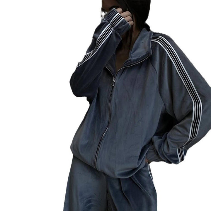 Women's Oversized Velour Training Jacket with Distinctive Contrast Stripes and Ribbed Stand-Up Collar Mune Fashion