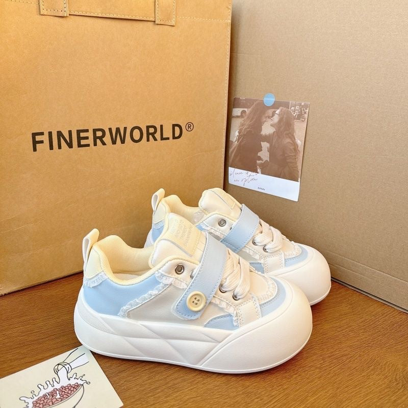 Women's sneakers with practical Velcro fastening technology from Mune Fashion