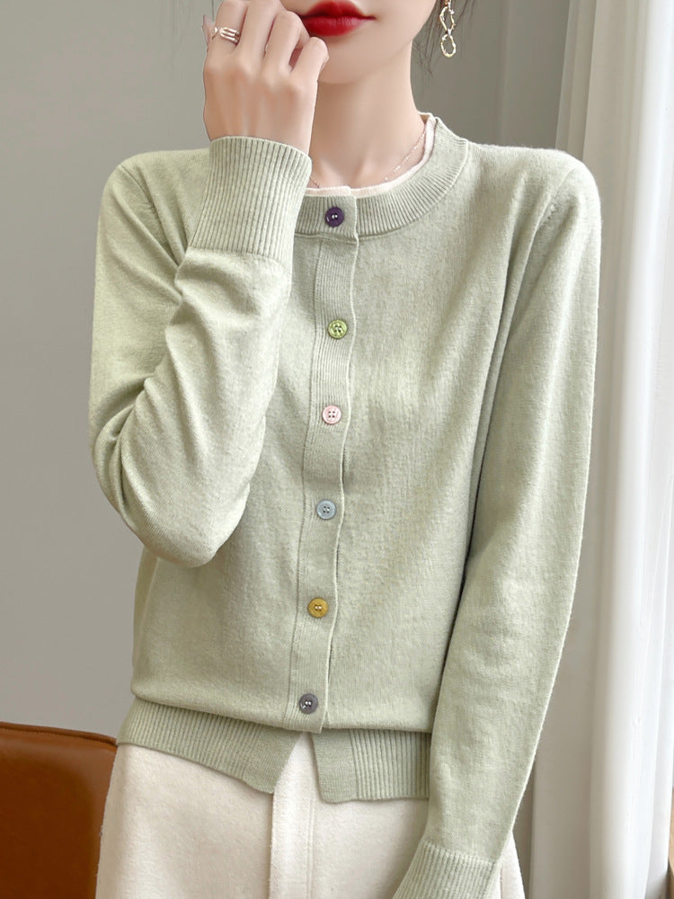 Women's Lightweight Fine Knit Cardigan with Round Neckline and Colorful Buttons Mune Fashion