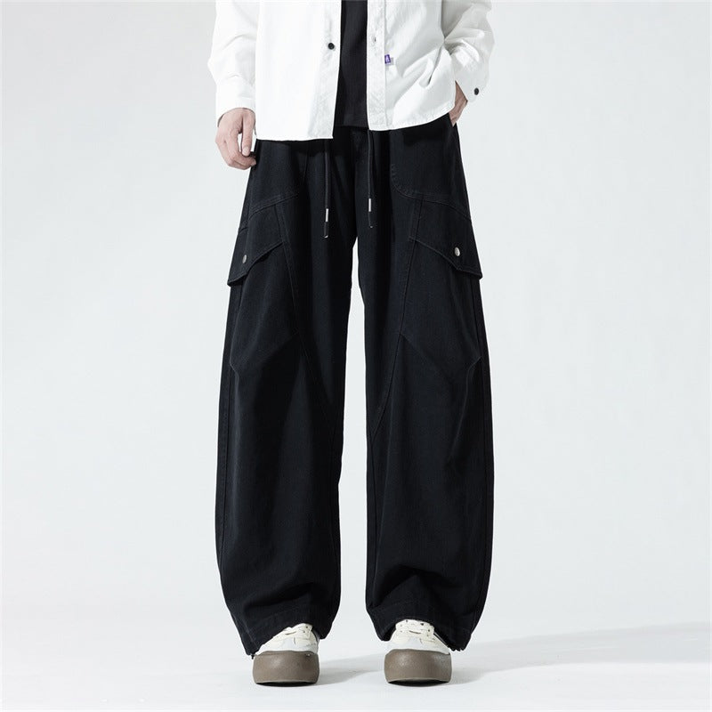 Men's Relaxed Cargo Pants made of lightweight ripstop with large flap and storage pockets