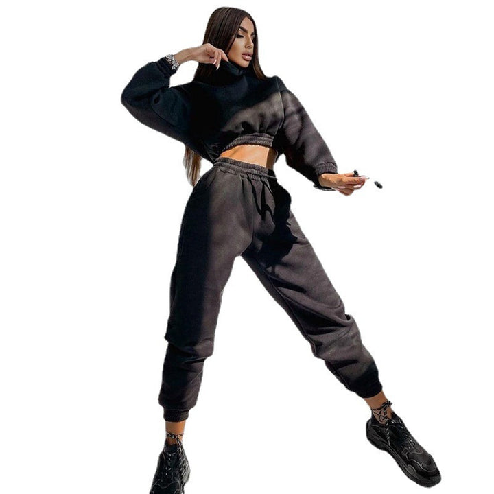 Women's nan Cropped-Hoodie-Loungewear-Set with elastic ribbed waistband, high-waisted joggers and decorative drawstring Mune Fashion