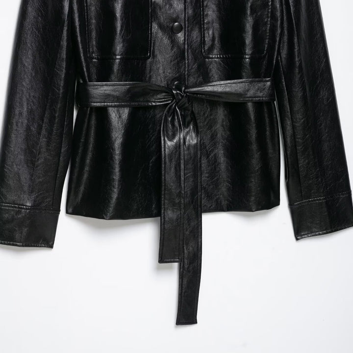 Women's fitted faux leather trench coat with stand-up collar, flapped pockets and tie belt Mune Fashion