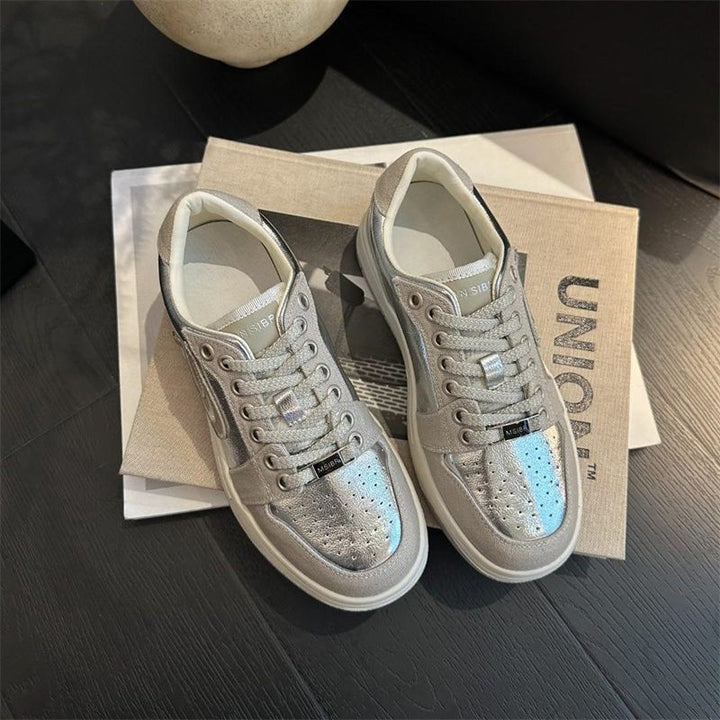 Women's sporty sneakers with reflective upper material and padded insole Mune Fashion