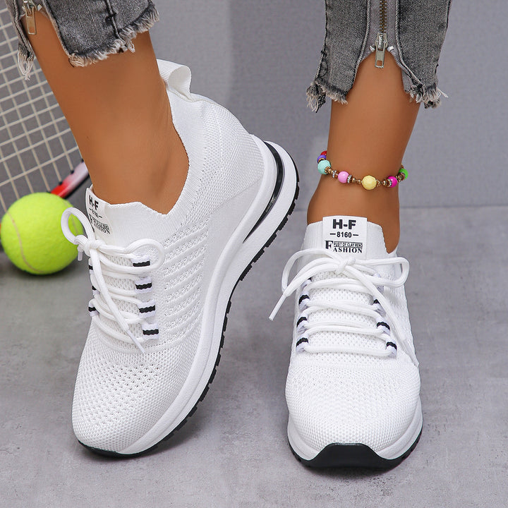 Women Wedge Sneaker made of Knit with Padded Platform Insole Mune Fashion