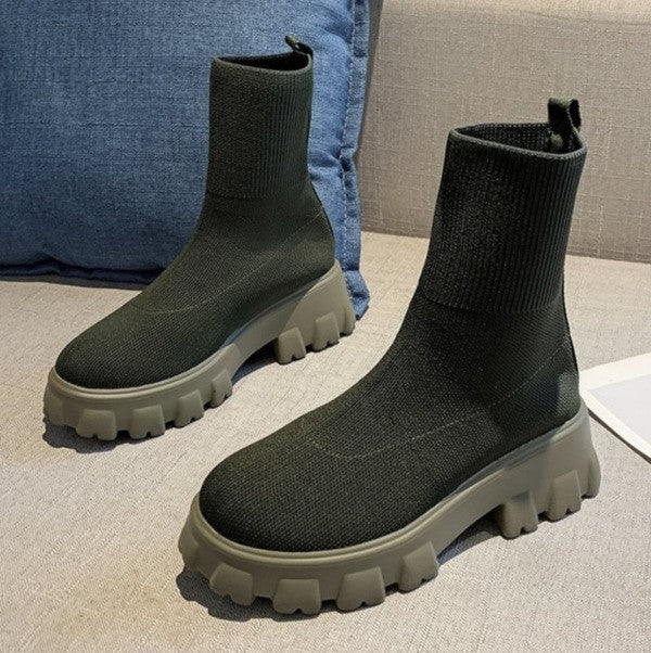 Women’s Knit Sock Boots with Distinctive Profile Rubber Sole Mune Fashion