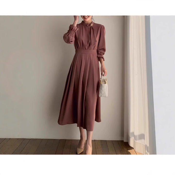 Women's midi dress with standing collar, bow panel and gathered waist Mune Fashion
