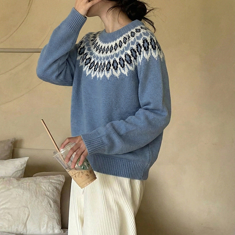 Women's Round Neck Sweater with Jacquard Yoke and Relaxed Fit Mune Fashion
