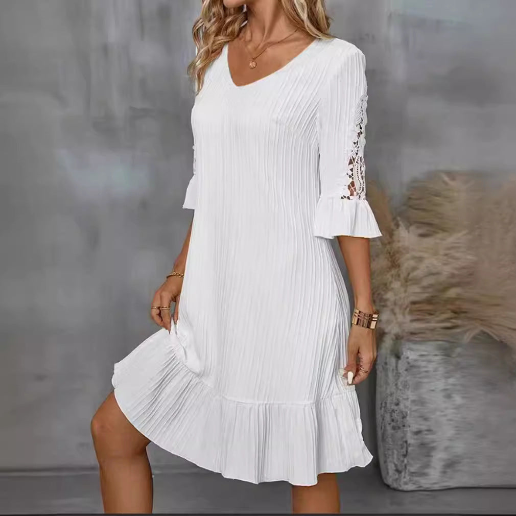 Women's lightweight pleated midi dress with V-neck, three-quarter sleeves with lace trim and ruffled hem Mune Fashion