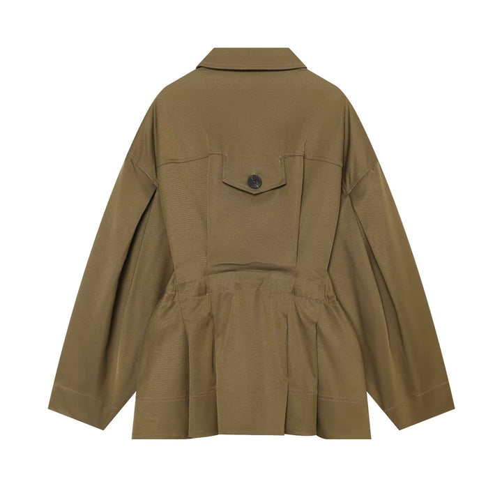 Women's short jacket in utility style with a loose fit and large flap pockets Mune Fashion
