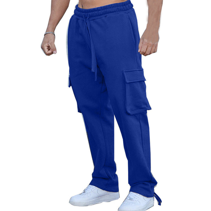Men's cargo sweatpants in relaxed fit with large flap pockets and drawstring Mune Fashion