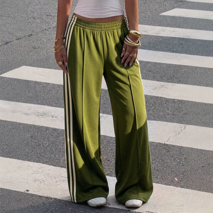 Women's Wide Training Pants with Elastic Waistband and Contrast Stripes Mune Fashion
