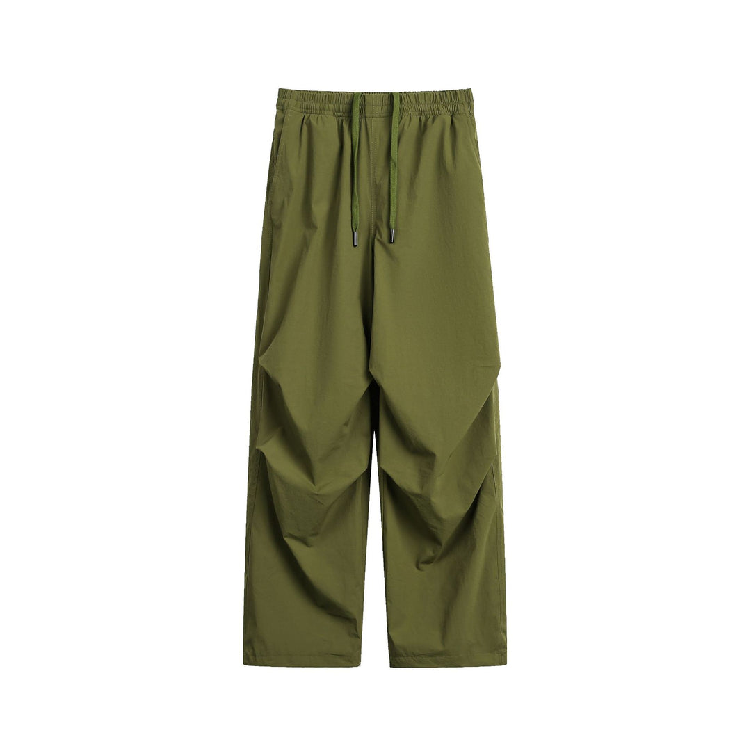 Men's Wide Relaxed Cargo Pants with Elastic Waistband and Drawstring