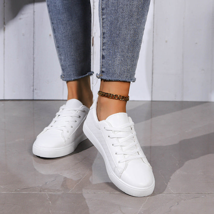 Women's breathable sneakers with structured surface finish Mune Fashion