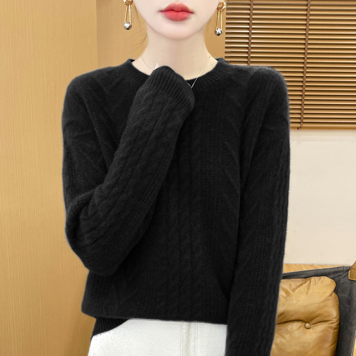 Ladies short pullover with cable pattern, round neck and cashmere-like softness Mune Fashion
