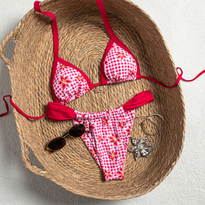 Women's triangle bikini with floral design and ruffle Mune Fashion
