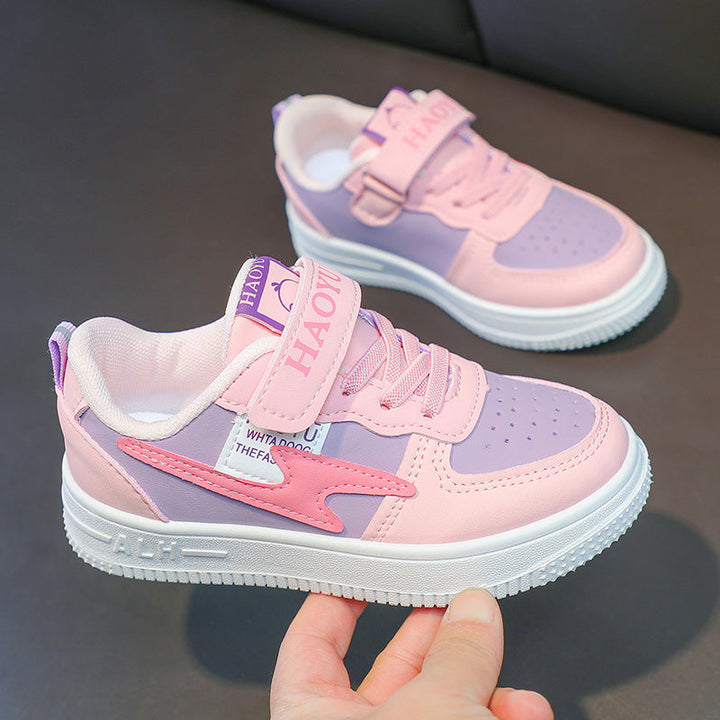 Women's sporty sneakers with adjustable Velcro and breathable surface Mune Fashion