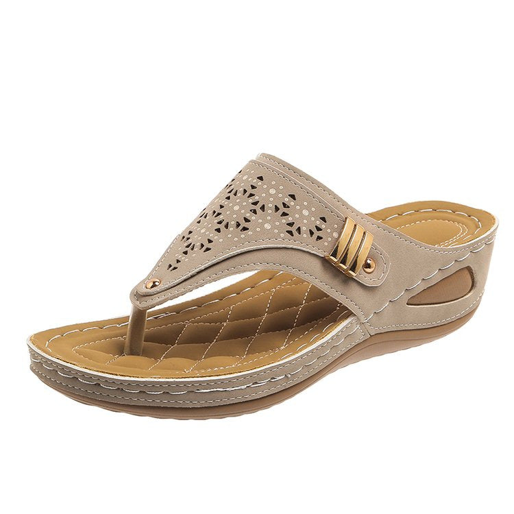 Women's comfortable thong sandal with ergonomic comfort footbed and decorative perforation Mune Fashion