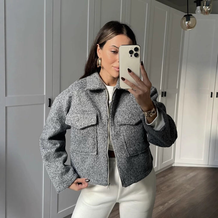 Women's Oversize Shacket made of wool blend with zipper and patch pockets Mune Fashion