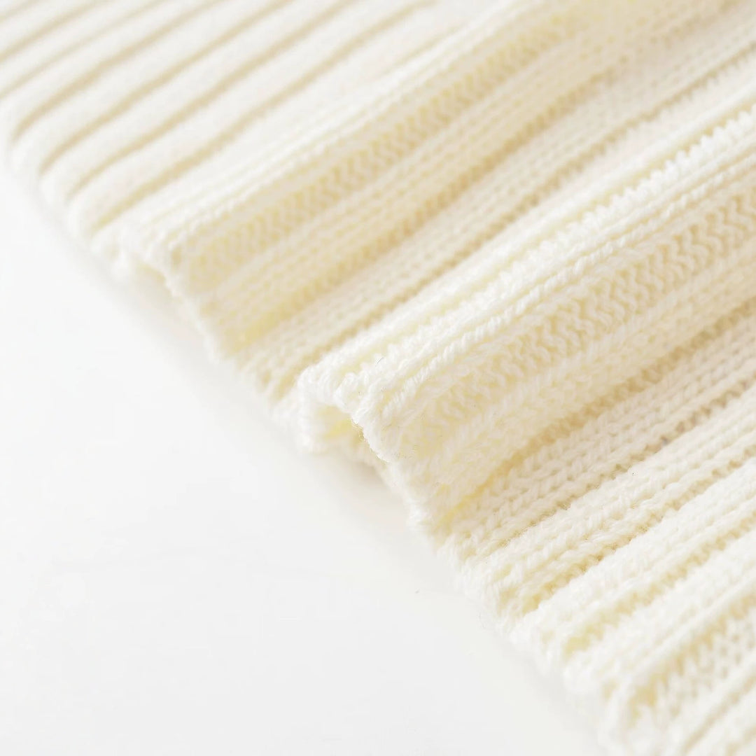 Women's chunky knit Henley sweater with wooden buttons and ribbed cuffs Mune Fashion