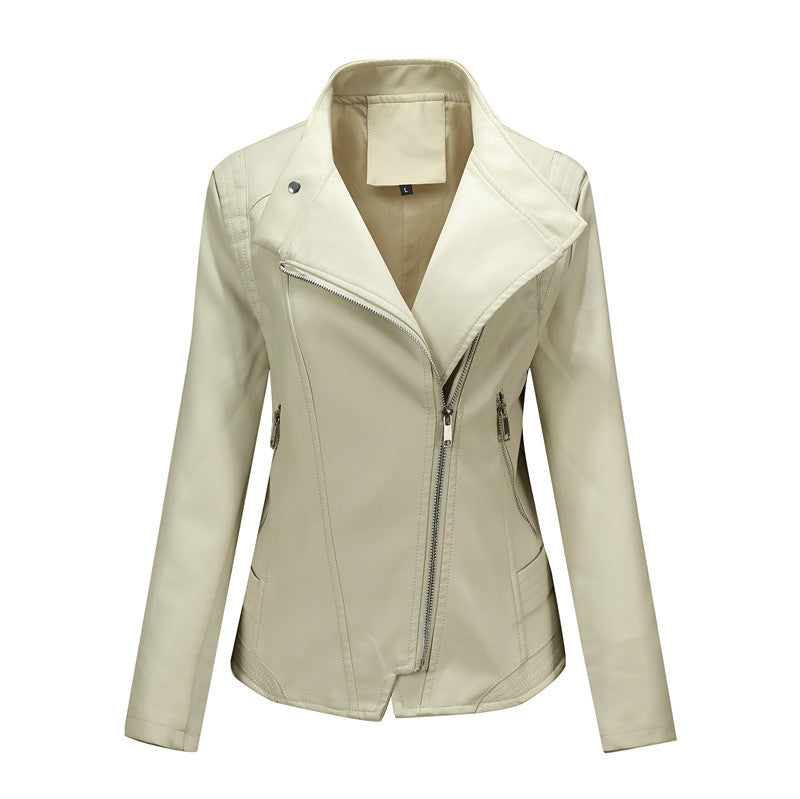 Women fitted biker jacket made of faux leather with asymmetrical zipper and fitted cut Mune Fashion