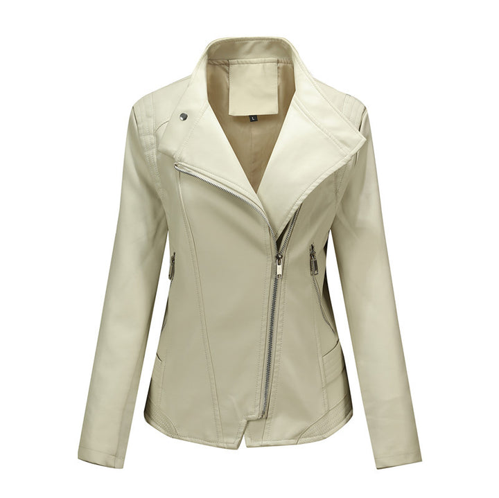 Women fitted biker jacket made of faux leather with asymmetrical zipper and fitted cut Mune Fashion