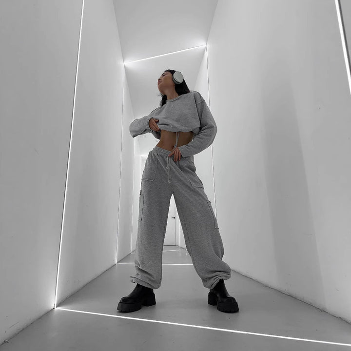 Women's Short Drawstring Sweatshirt with Ribbed Hem and Casual High-Waist Jogging Pants Mune Fashion