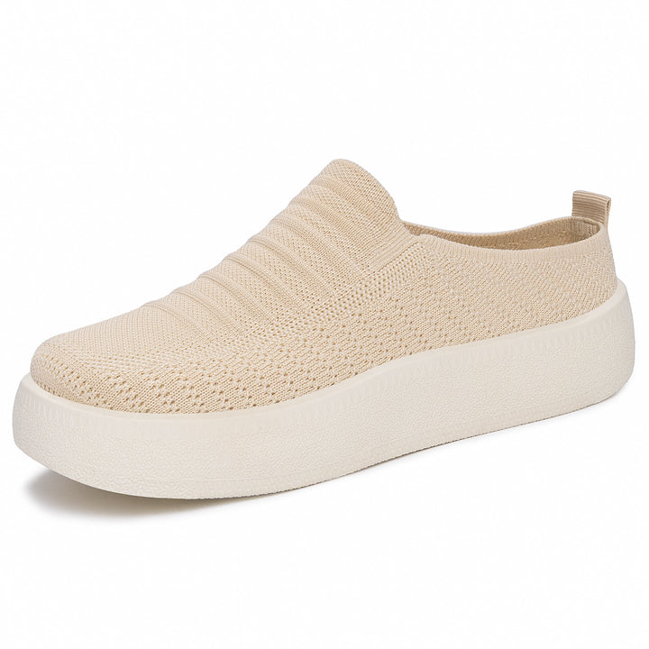 Ladies knitted slip-on platform sneakers with sock-like shaft, elastic entry, and shock-absorbing lightweight sole Mune Fashion