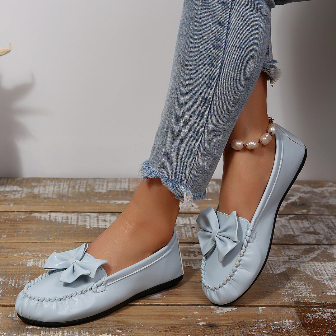 Ladies Comfortable Moccasins with Bow Detail Mune Fashion