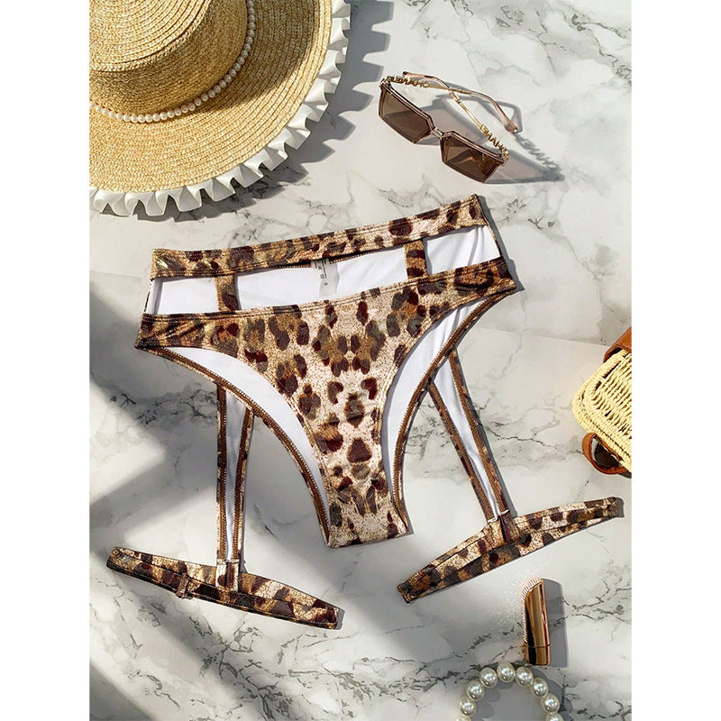 Women High-Cut Leo Bikini with Adjustable Bandeau Straps Mune Fashion