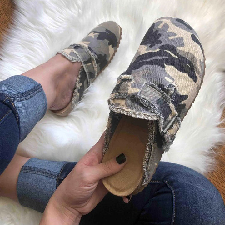 Women o striped woven slippers with fringes and padded insole Mune Fashion