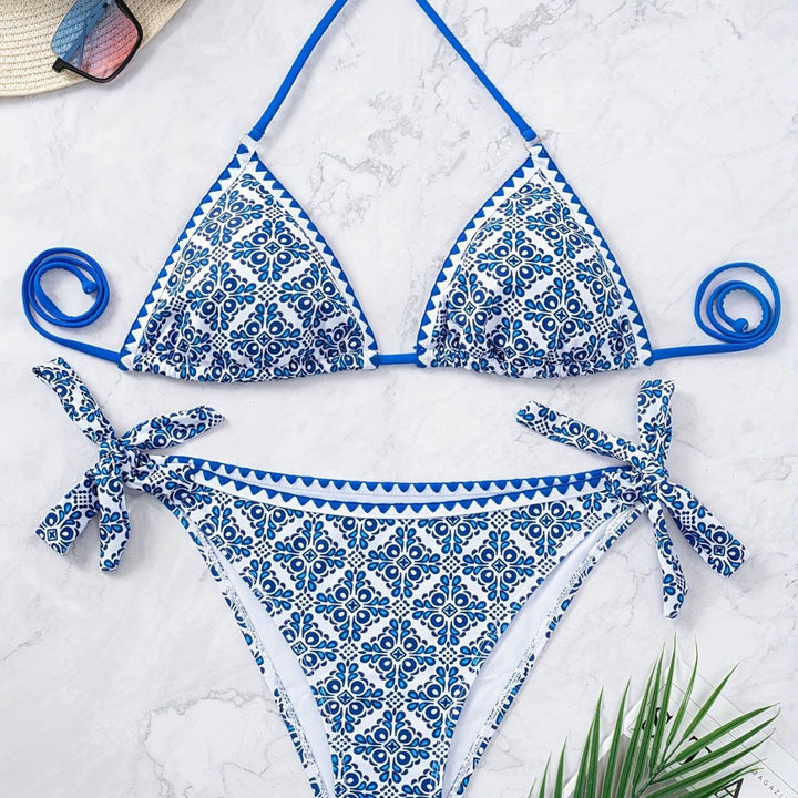 Women's Triangle Bikini with Playful Knot Design Mune Fashion