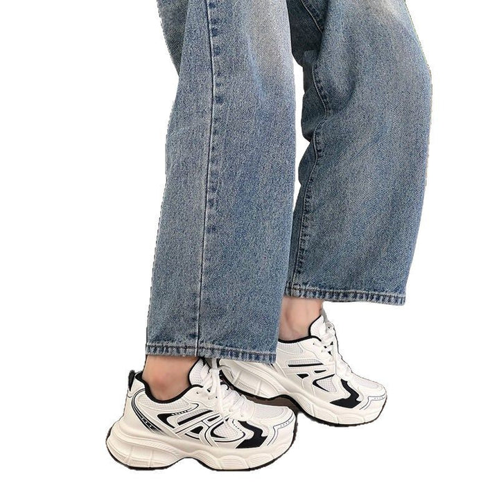 Women's sporty sneakers with ergonomic cushioning and breathable mesh upper Mune Fashion