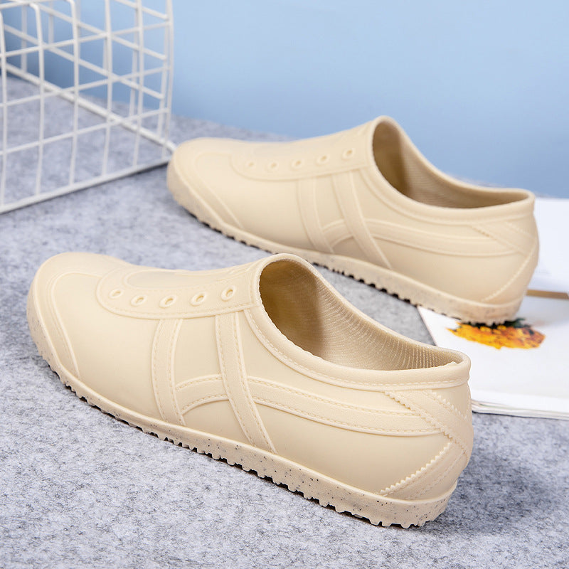 Women's Slip-On Rubber Sneakers with Seamless Upper and Non-Slip Tread Sole Mune Fashion