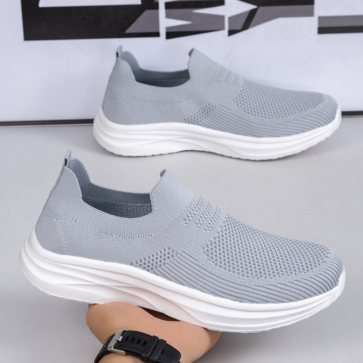 Women's knitted sock sneaker with shock-absorbing wedge sole and seamless slip-on Mune Fashion