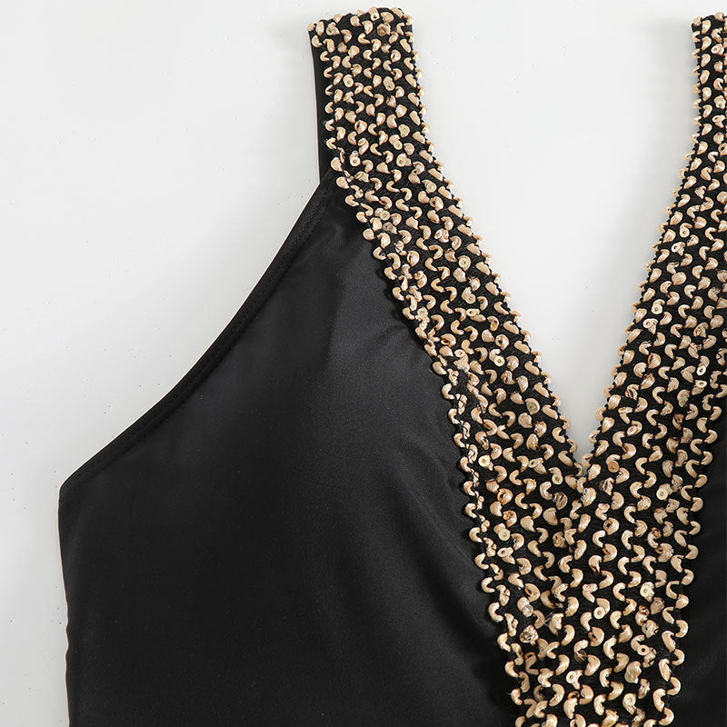 Women High-Quality One-Piece Swimsuit with Deep V-Neck and Elegant Jewelry Details Mune Fashion