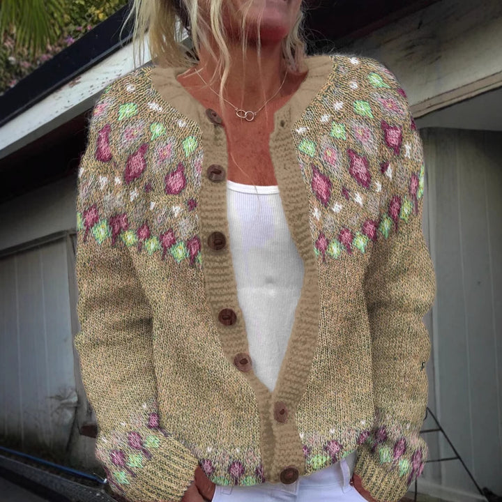 Women's patterned cardigan with round yoke, wooden buttons, and welt pockets Mune Fashion