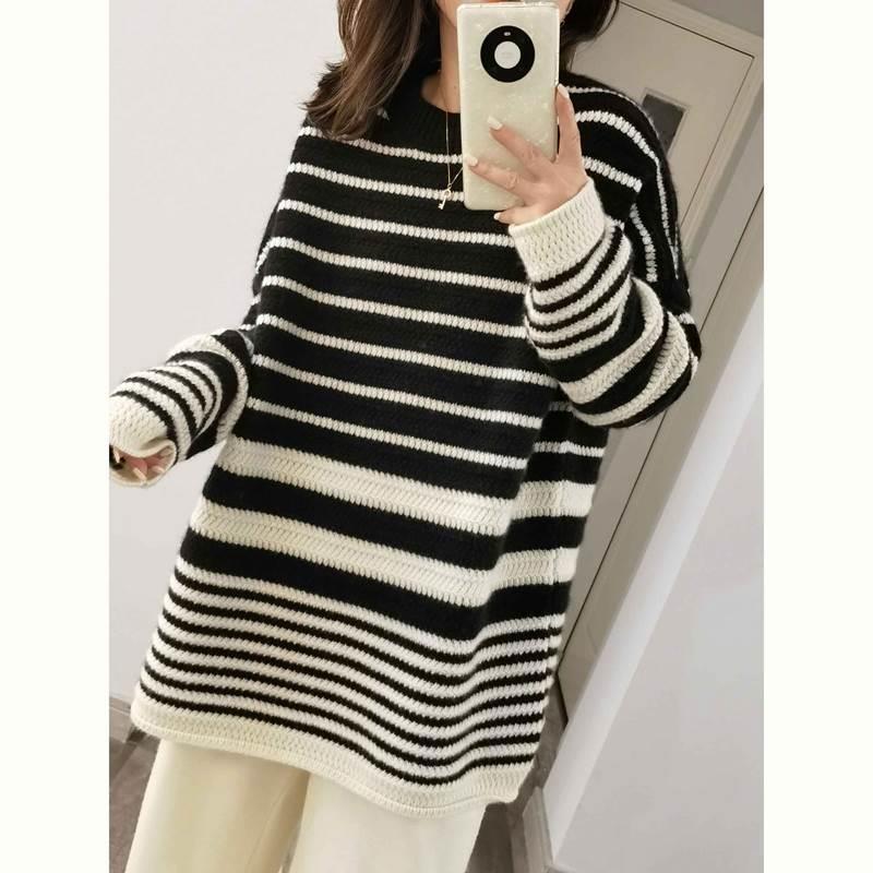 Women's oversized long pullover made of粗stripes knit with round neckline Mune Fashion