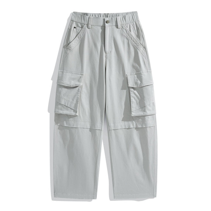 Men's Relaxed Cargo Pants made of lightweight ripstop with large flap and storage pockets