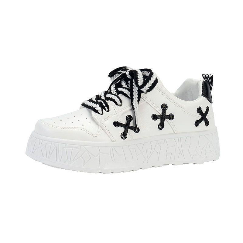 Women's sneaker with fashionable design and sturdy sole Mune Fashion