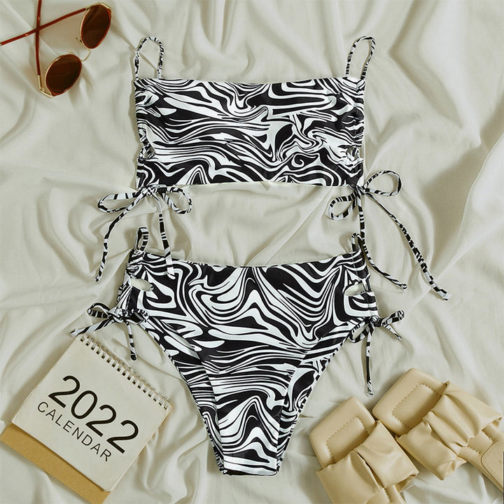 Women's Two-Piece Swimsuit with Adjustable Ruffle Details Mune Fashion