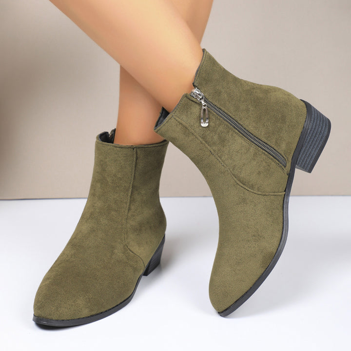 Women’s ankle-high suede-look ankle boots with side zip, pointed toe and low block heel Mune Fashion