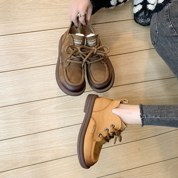 Ladies fashionable lace-up ankle boots in moccasin look with soft suede inner lining and shock-absorbing lightweight sole Mune Fashion