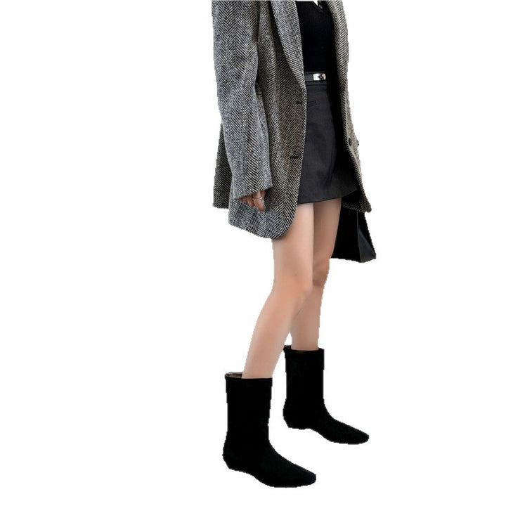 Women mid-cut suede boots with pointed toe shape and flat wedge sole Mune Fashion