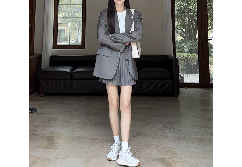 Ladies Elegant Blazer Jacket with Pleated Details Mune Fashion