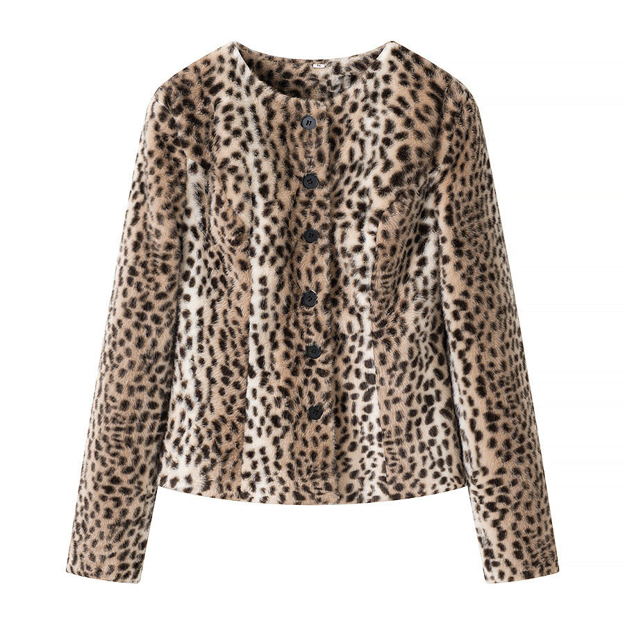 Women's short jacket made of faux fur with leopard pattern and round neckline Mune Fashion